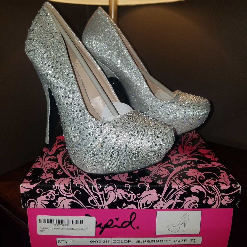 BNIB Qupid Onyx Silver Glitter Platform Stilettos